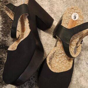 Rachel Comey size 9 Never worn Dekalb in Black Sherpa Lined